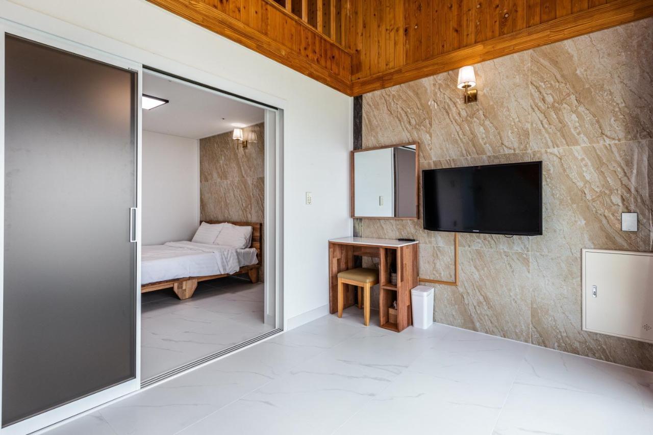 Aewol Oceanstay Чеджу Екстериор снимка