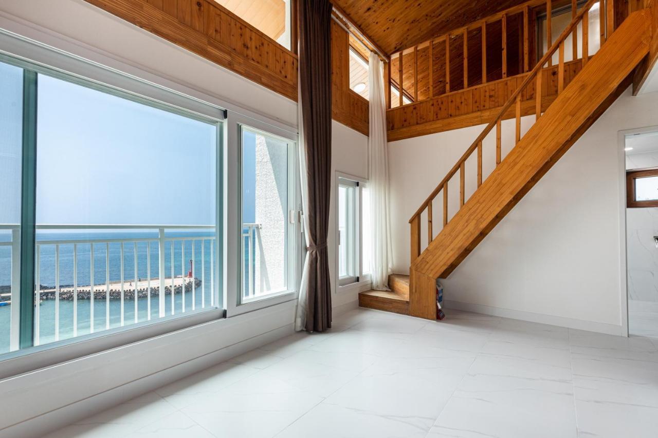 Aewol Oceanstay Чеджу Екстериор снимка