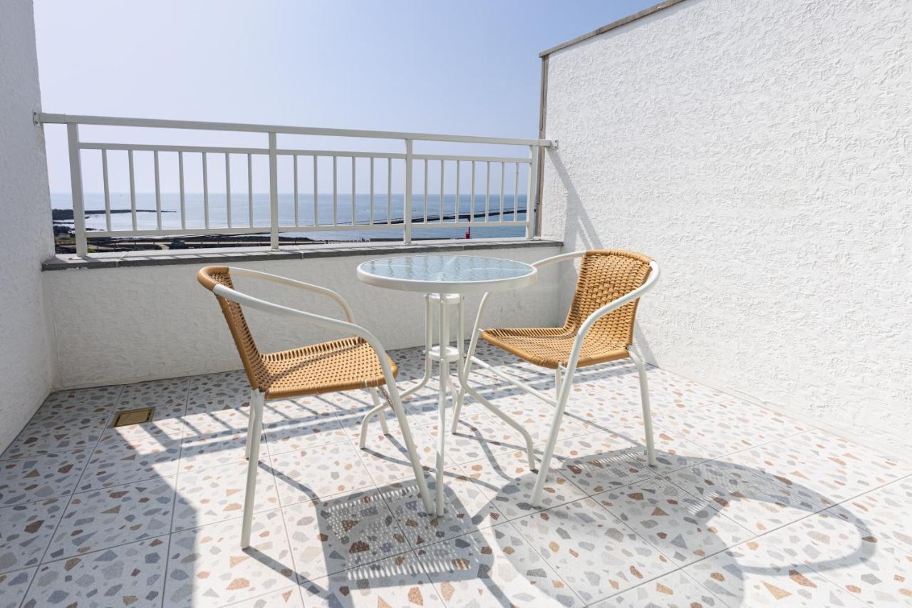 Aewol Oceanstay Чеджу Екстериор снимка